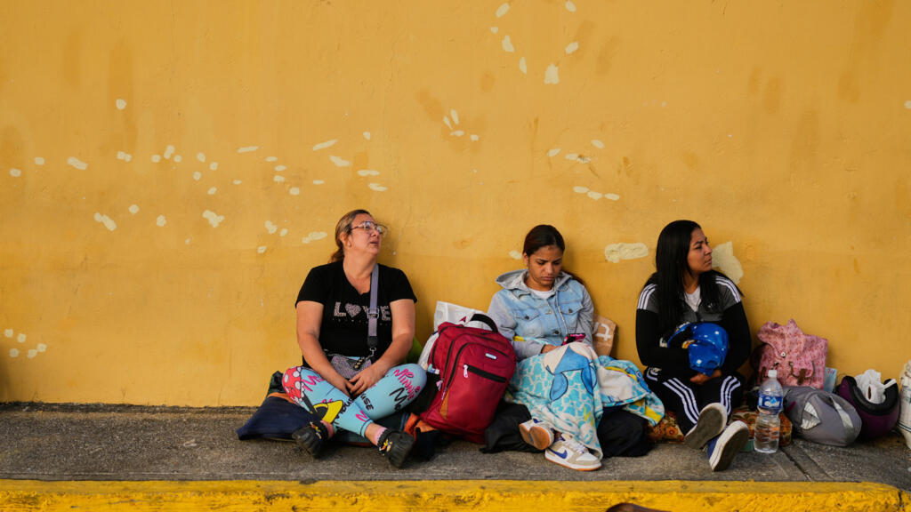 Venezuela: les familles attendent les libérations de prisonnniers politiques annoncées par les autorités