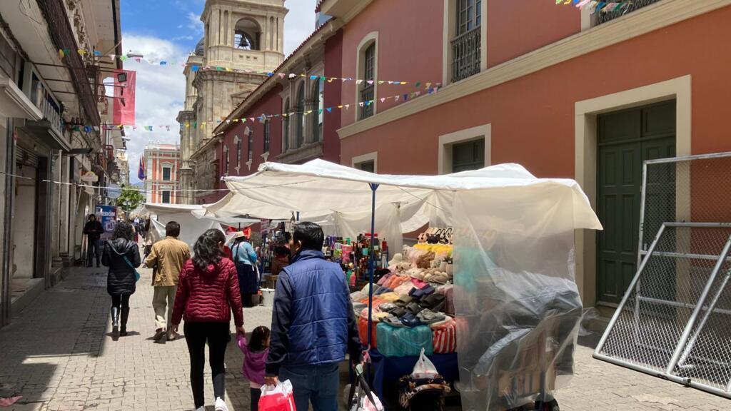 Bolivia inicia un nuevo ciclo político con una crisis económica sacudida por los hidrocarburos