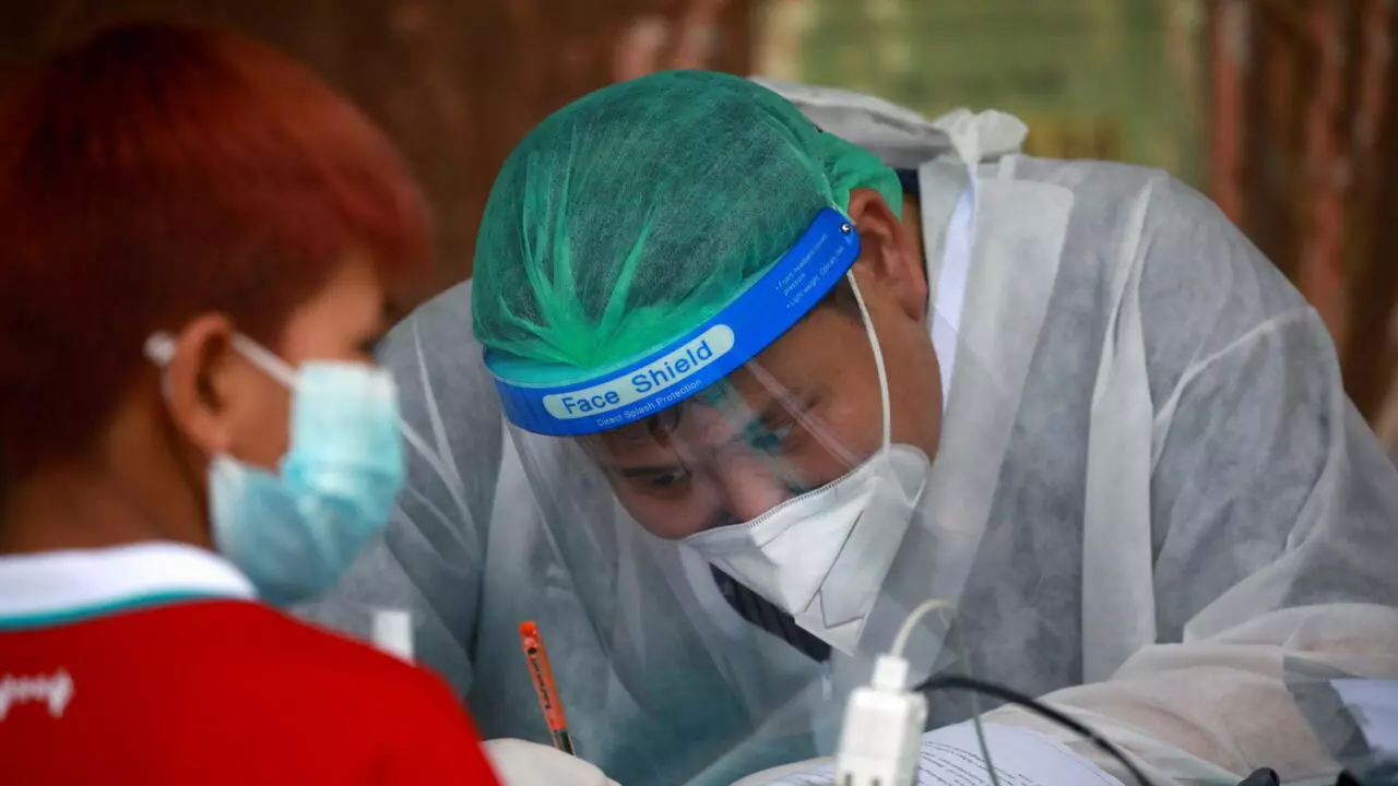 完整接种2剂中国科兴疫苗泰国数百名医护仍染疫