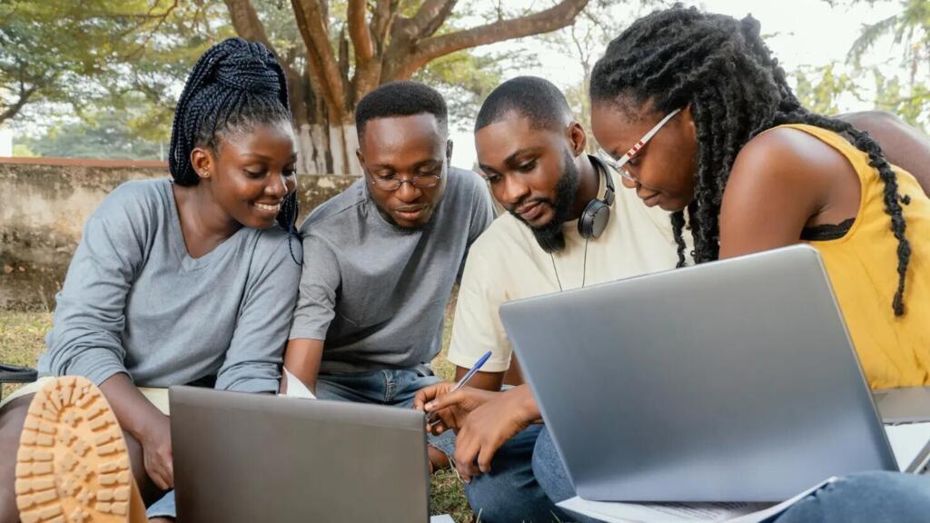 Tanzanie: la startup Niajiri offre une plateforme de recrutement aux jeunes en recherche d'emploi