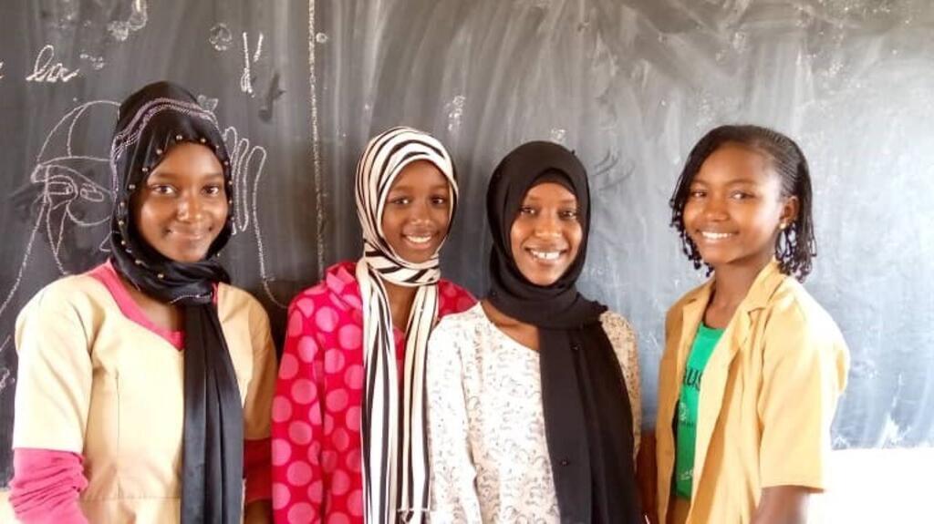 L’équipe du groupe scolaire Dara Étoile, finaliste série collège.