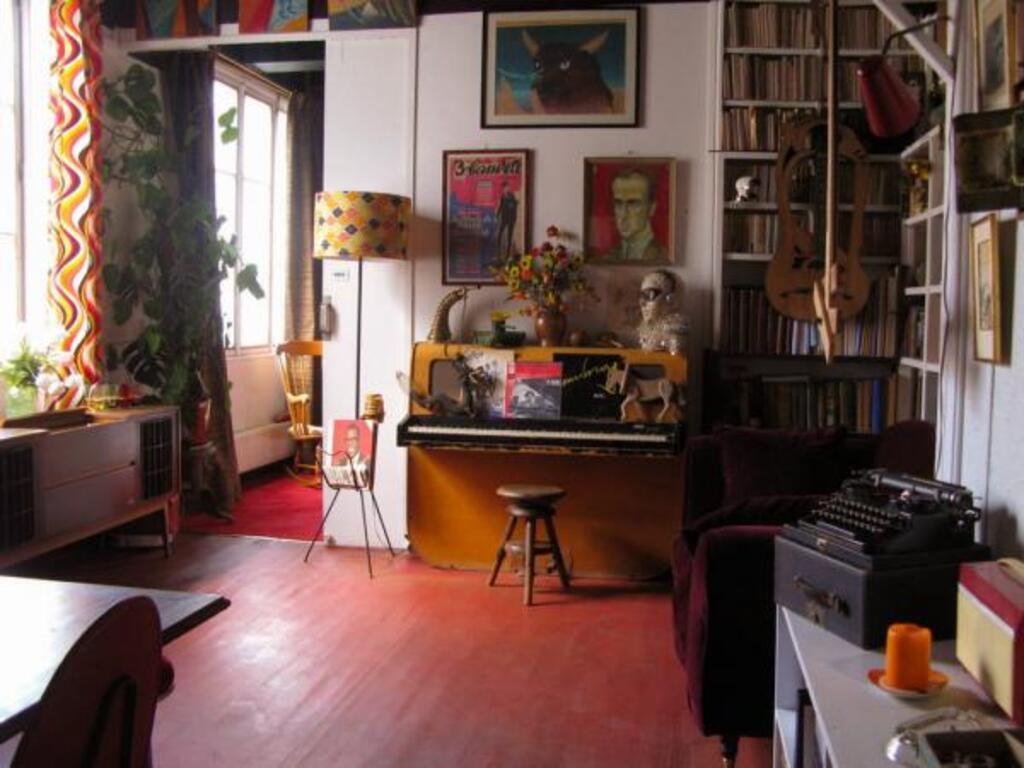 Salon de l’appartement de Boris Vian à Pigalle, Paris. Avec l’autorisation de la Cohérie Boris Vian.