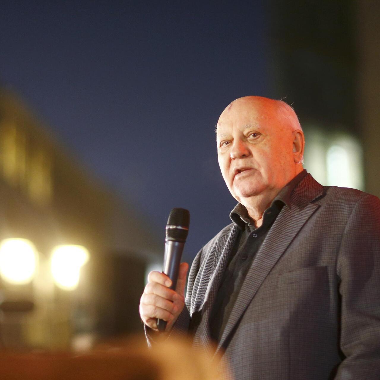 戈尔巴乔夫拟文宣称 世界处于战争边缘