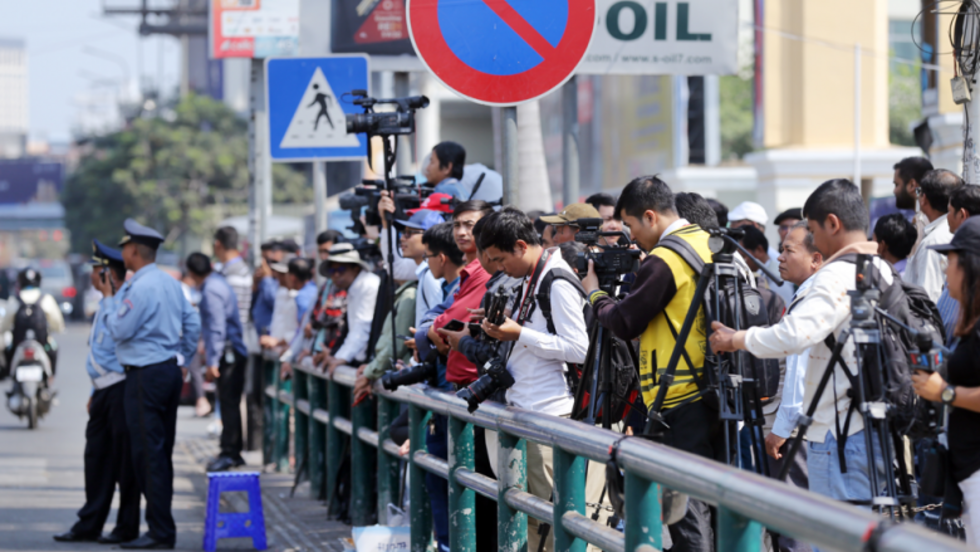 CamboJA៖ អ្នកសារព័ត៌មាននិងពលរដ្ឋ មានការបារម្ភពីសេរីភាពនិងសុវត្ថិភាពតាមប្រព័ន្ធអនឡាញ