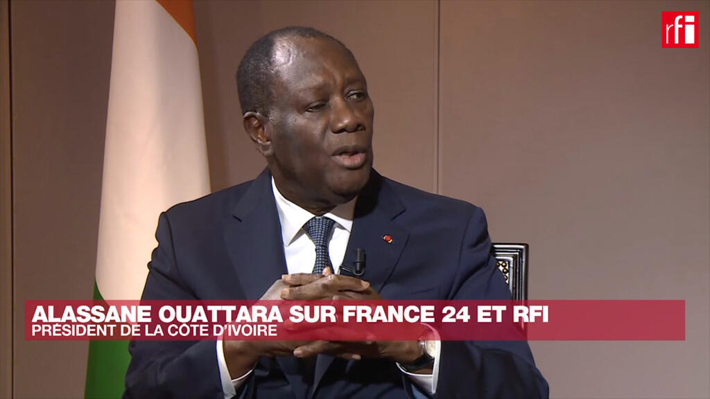 Alassane Ouattara à Bruxelles le 16 février 2022.