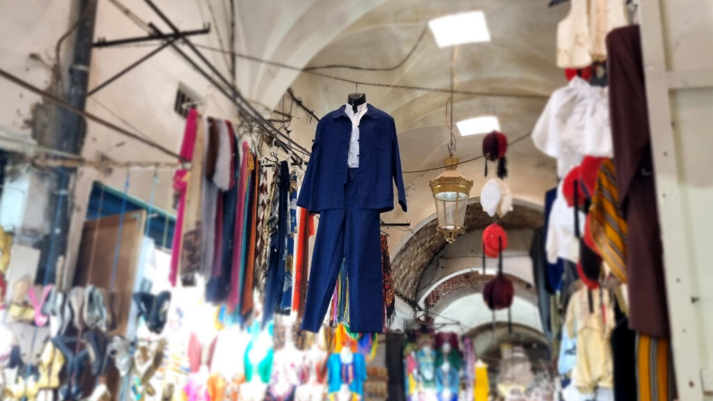 Le dengri, le look branché des Tunisiens