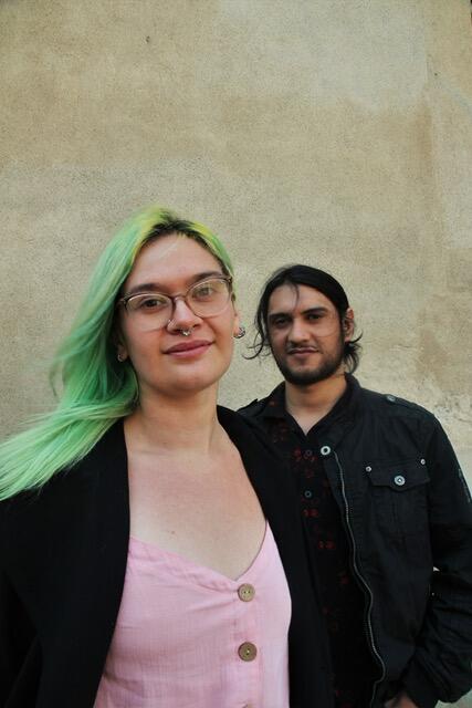 Josefina Pérez-García et Felipe Sigala, les deux réalisateurs du documentaire chilien Nidal, et membres du collectif de jeunes cinéastes Tucuquere.