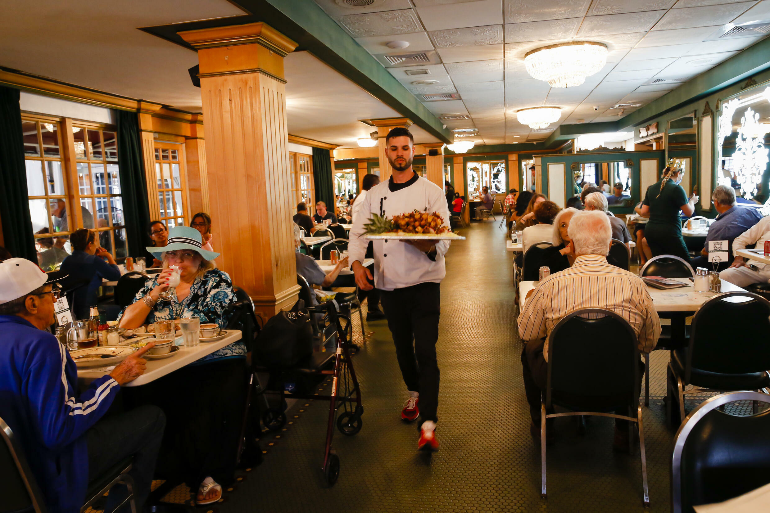 El restaurante Versailles, emblema de la comunidad cubana en Miami