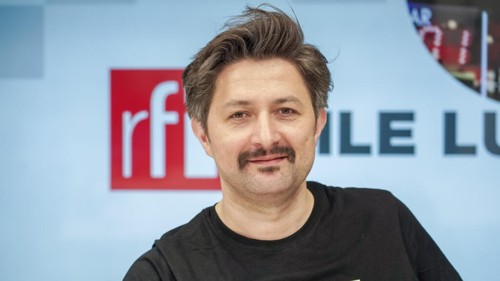 Lilian Severin este vocea trupei Snails, pe lângă asta, este fondatorul Asociației POT Music, o platformă dedicată tinerelor talente din Republica Moldova. Tot acolo, organizează tabere de vara unde muzicienii începători pot învață de la profesioniști. Din 2019 face parte din board-ul asociației Artcor, fiind rezident, gestionând un studio de înregistrare și spațiul dedicat repetițiilor trupelor tinere și studenților pasionați de muzică.
