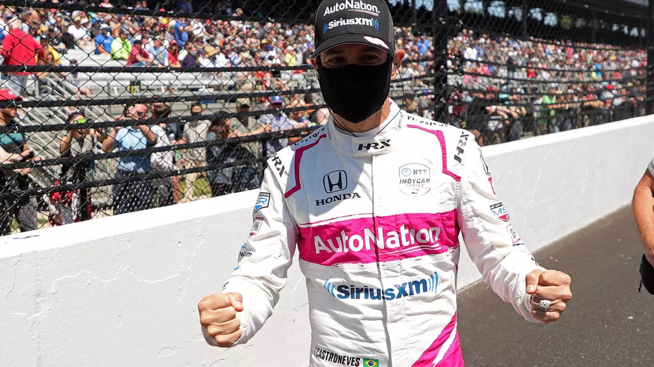 Brasileño Castroneves gana por cuarta vez las 500 Millas de Indianápolis - RFI