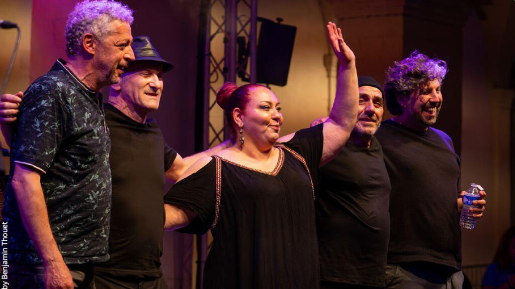 Samira Brahmia, Karim Ziad, Khliff Miziallaoua, Youcef Boukella et Meddhy Ziouche.