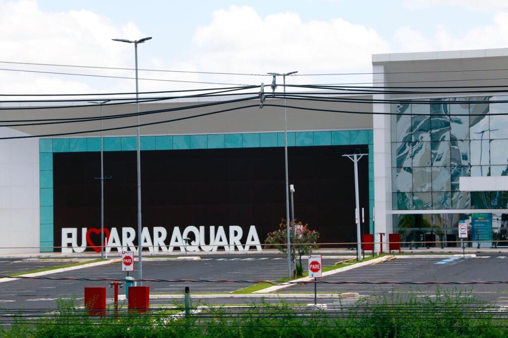Araraquara (SP) virou uma cidade-fantasma durante o lockdown rigoroso que enfrentou em fevereiro de 2021 e que fez baixar o número de casos, internações e mortes por Covid-19 no município paulista.