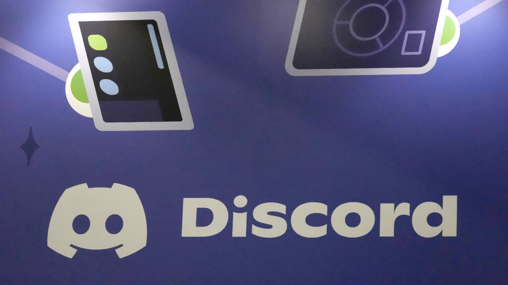 La plateforme Discord est conçue initialement pour les communautés de joueurs de jeux vidéo, mais son utilisation s'est diversifiée avec le temps.