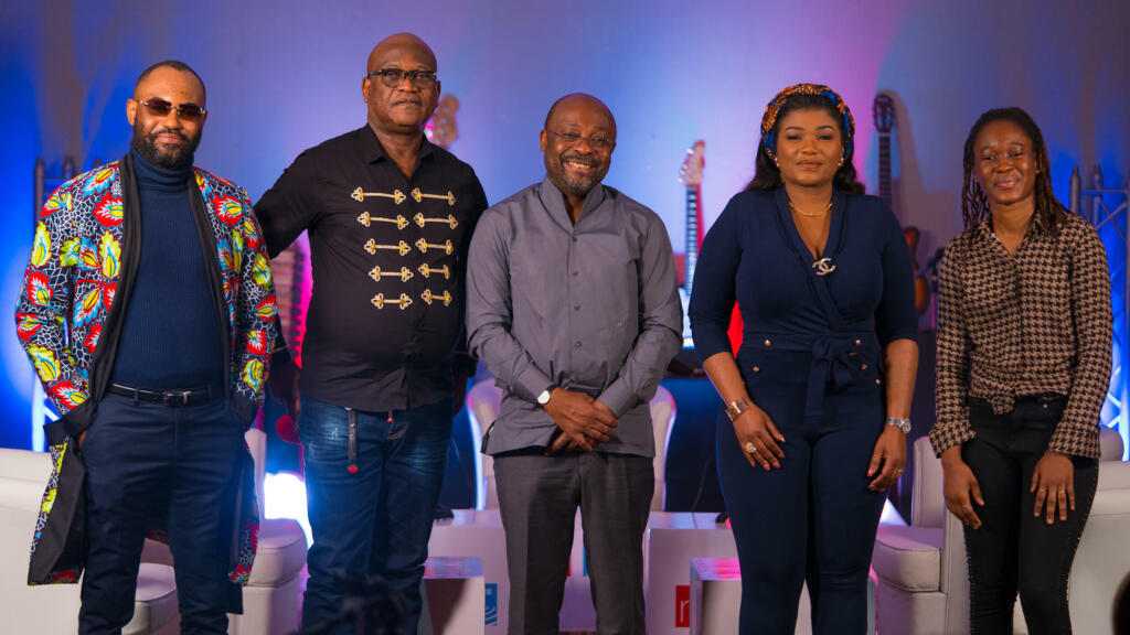 De g. à d. : Yekima De Bel Art, Jossart N'Yoka Longo, Alain Foka, Barbara Kanam et Céline Banza