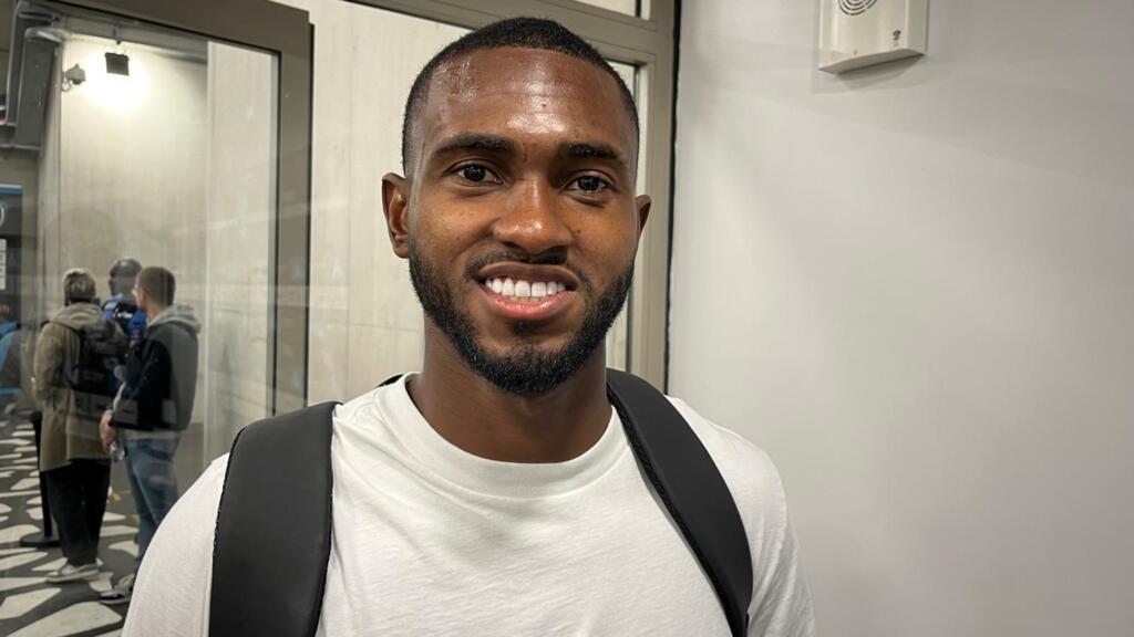 Otávio, zagueiro do Paris FC