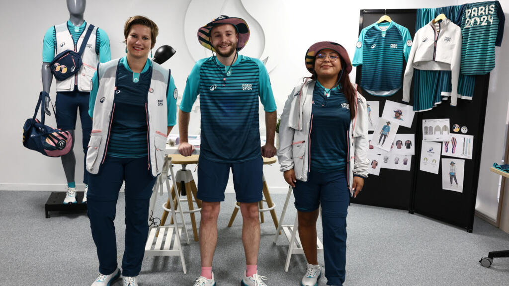 Uniformes dos voluntários dos Jogos Olímpicos Paris 2024.