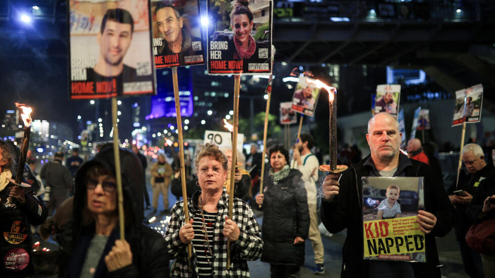 Biểu tình đòi Hamas thả tất cả con tin còn bị cầm giữ ở Gaza, Tel Aviv, Israel, ngày 27/01/2025.