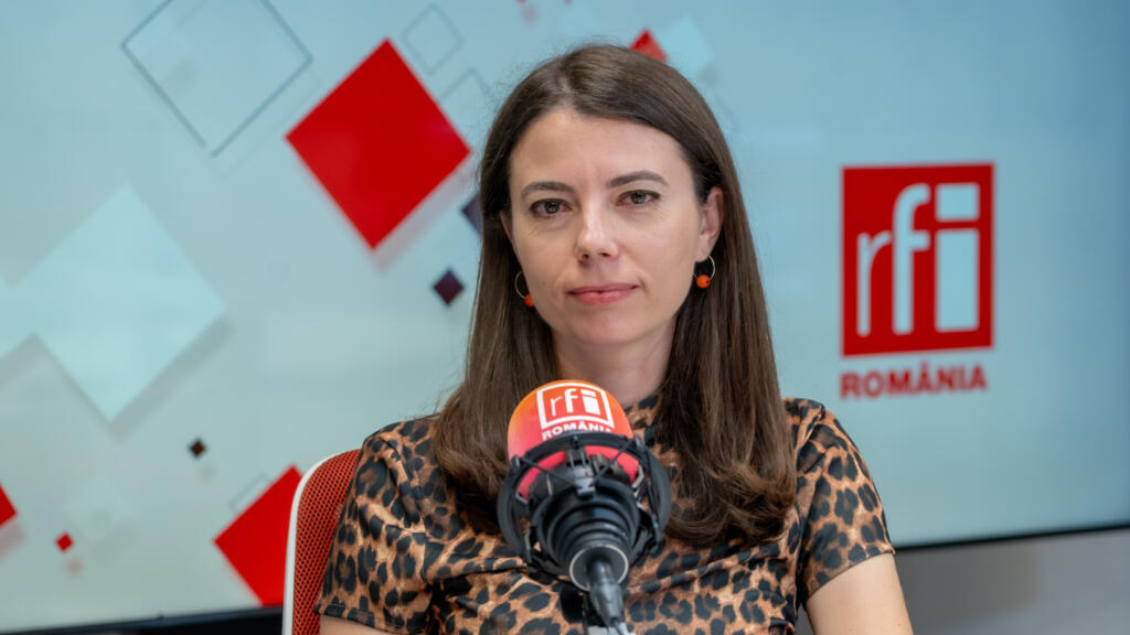 Sorana Stănescu, realizator "Foaia de observație"