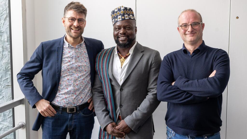 Julien Clémençot (Jeune Afrique), Mamadou Kwidjim Touré et Bruno Faure (RFI).
