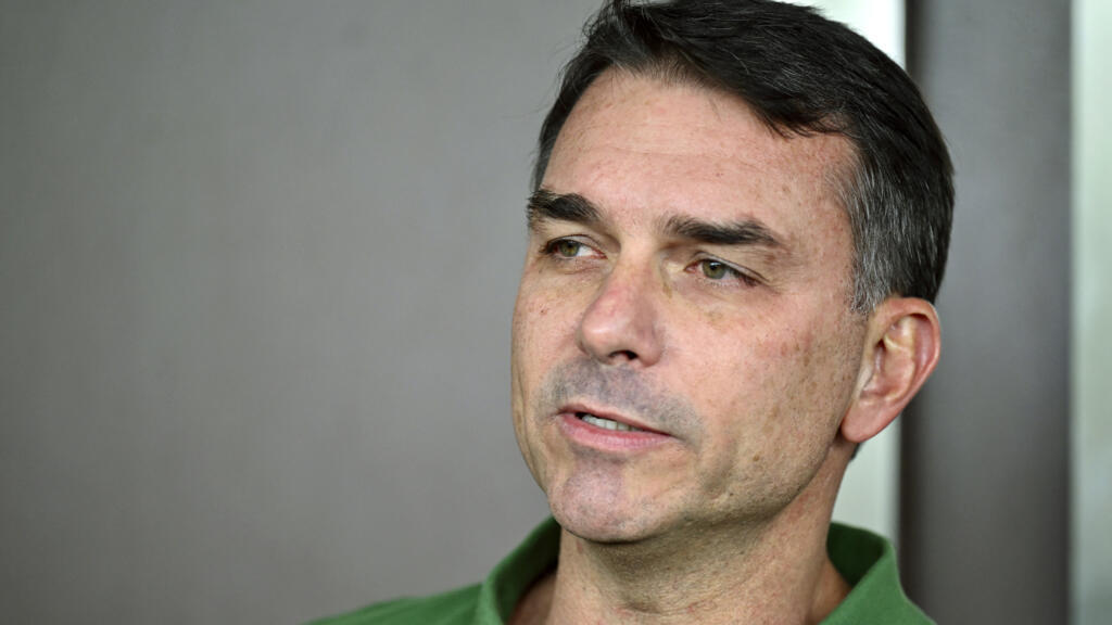 Brésil: Flávio Bolsonaro, l'héritier improbable d'un bolsonarisme en crise