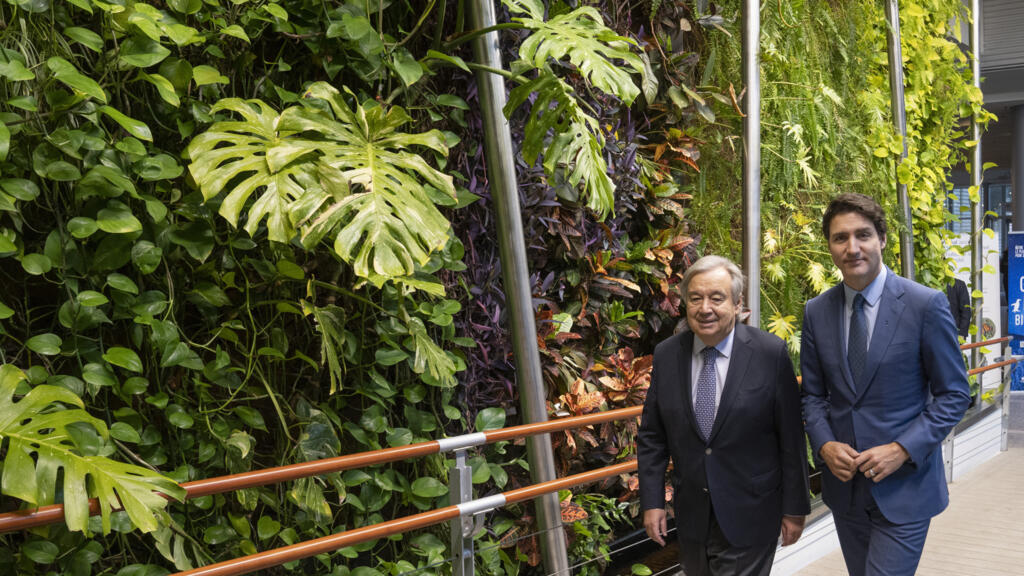 Le Premier ministre canadien Justin Trudeau et le Secrétaire général des Nations Unies Antonio Guterres à Montréal, le 7 décembre 2022.