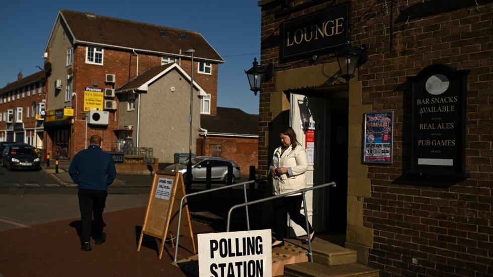 Élections locales britanniques victoire historique des conservateurs à