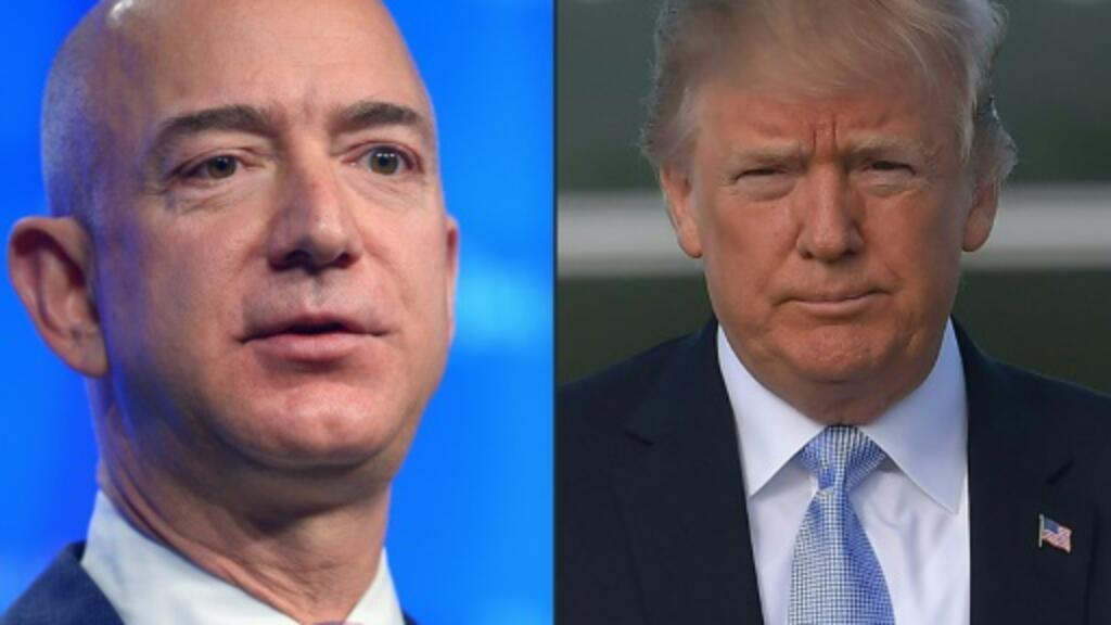 De gauche à droite, Jeff Bezos et Donald Trump.