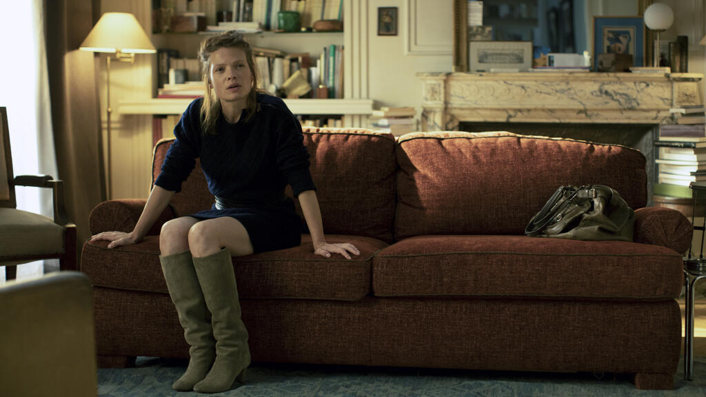 Mélanie Thierry dans la série "En thérapie".
