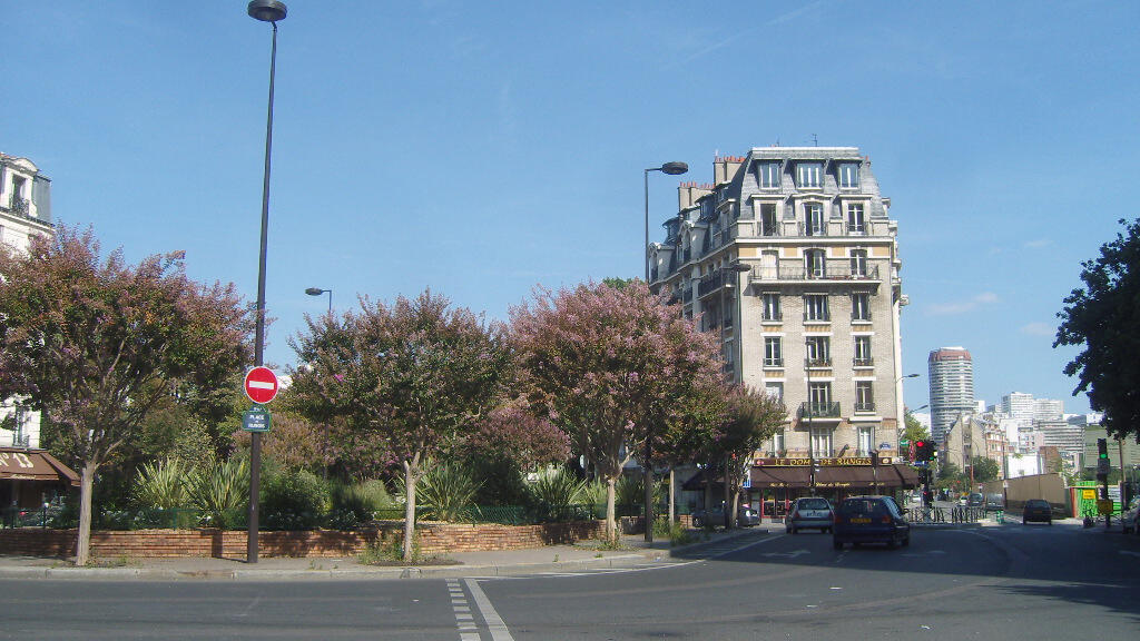 La mairie de Paris veut faire de la capitale française une ville neutre en carbone en 2050. Sur la photo, la place de Rungis dans le 13ᵉ arrondissement de Paris. (Image d'illustration).