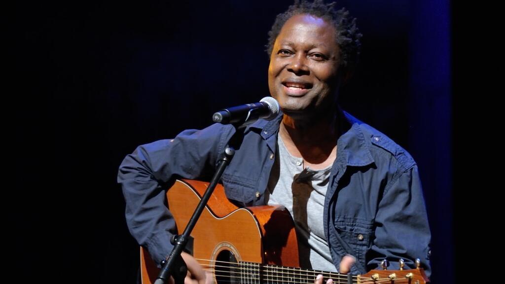 Lokua Kanza, sans nul doute l’une des plus belles voix du continent africain.