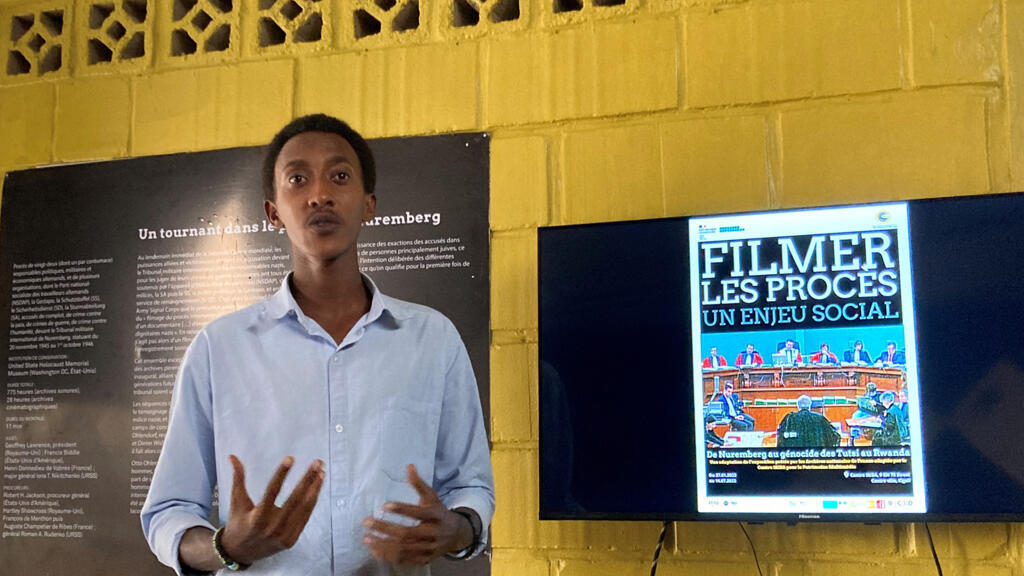 Au centre IRiBA de Kigali, l’exposition «Filmer les procès» est traduite et adaptée pour le public rwandais.