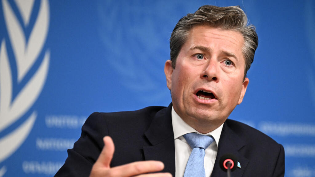 Le sous-secrétaire général des Nations Unies aux affaires humanitaires et coordinateur des secours d'urgence, Tom Fletcher, s'exprime sur la famine à Gaza lors d'une conférence de presse à Genève, le 22 août 2025.