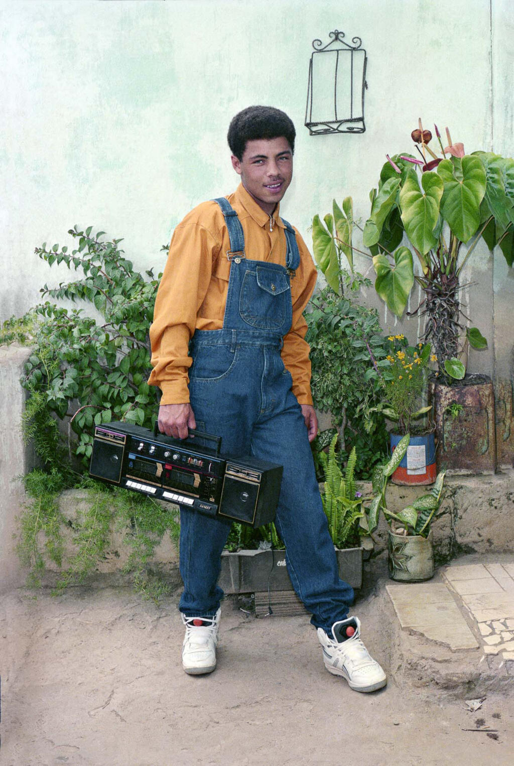 Foto de Afonso Pimenta que integra a mostra "Retratistas do Morro", em Arles.