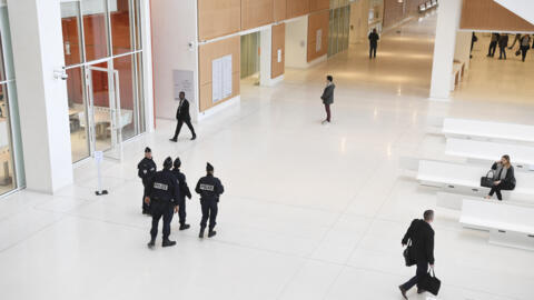 L'intérieur du palais de justice de Paris, où l'ancien président Nicolas Sarkozy a été condamné à 5 ans de prison pour association de malfaiteurs.
