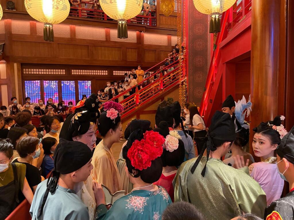 A Xi’an, un théâtre immersif au cœur d’un centre commercial rejoue tous les soirs la grandeur de la dynastie Tang, quasi à guichet fermé.