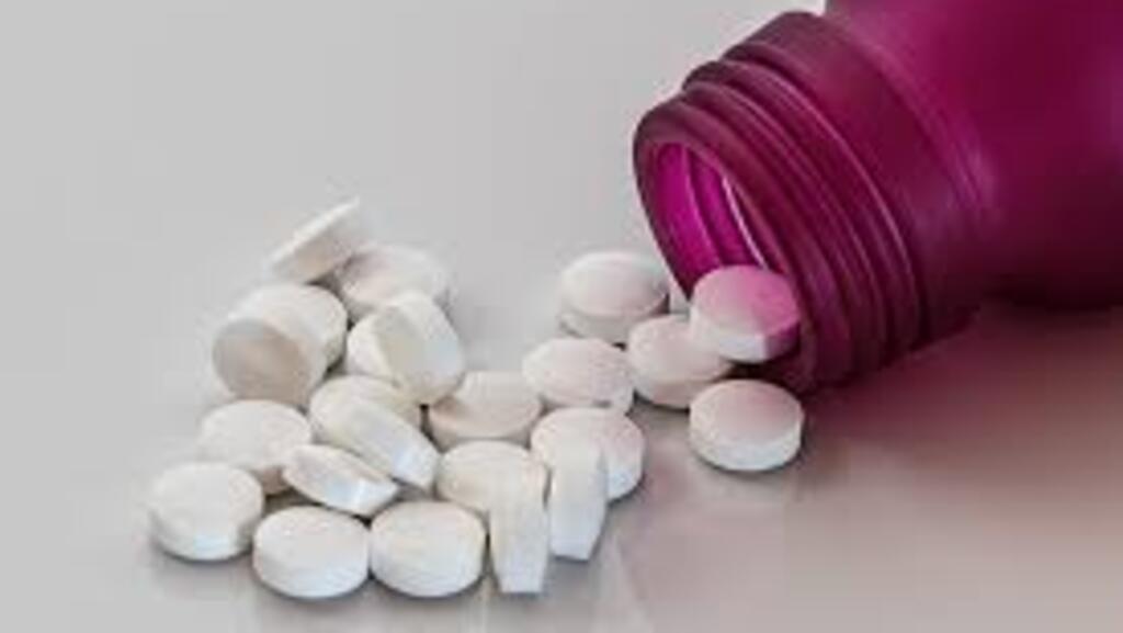 Les anti-inflammatoires, ceux qui contiennent de l’ibuprofène, sont suspectés d’entraîner de sérieuses complications en cas d’infection par le coronavirus.