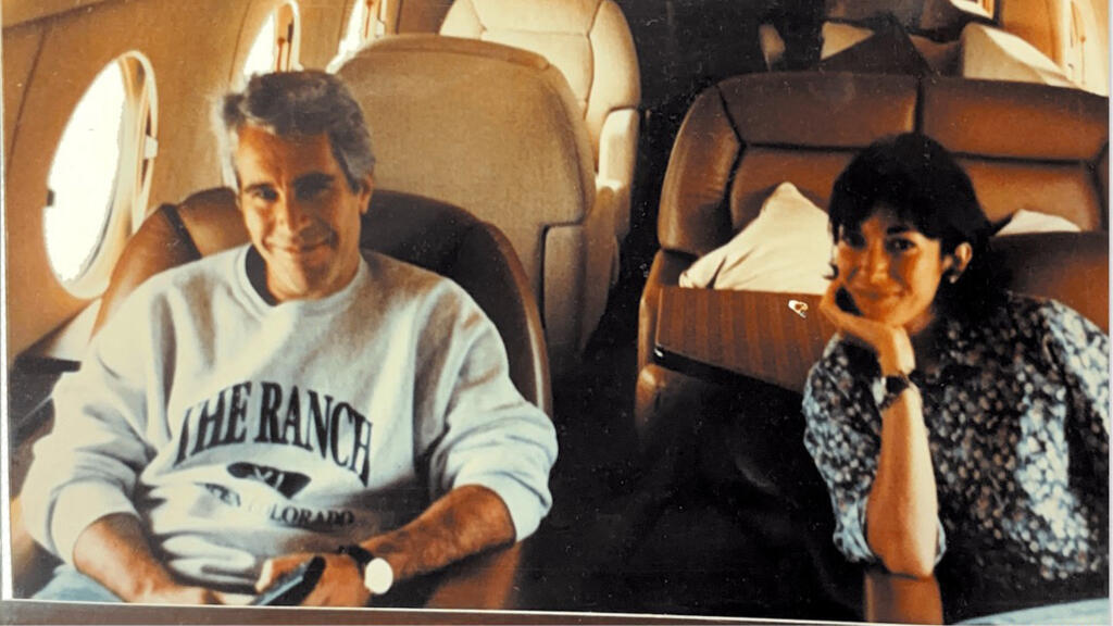 [En direct] Affaire Epstein: Ghislaine Maxwell, la complice du criminel sexuel, reste muette devant le Congrès