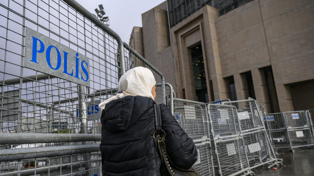 Drogue: dix ans de prison en Turquie pour deux jeunes «mules» françaises