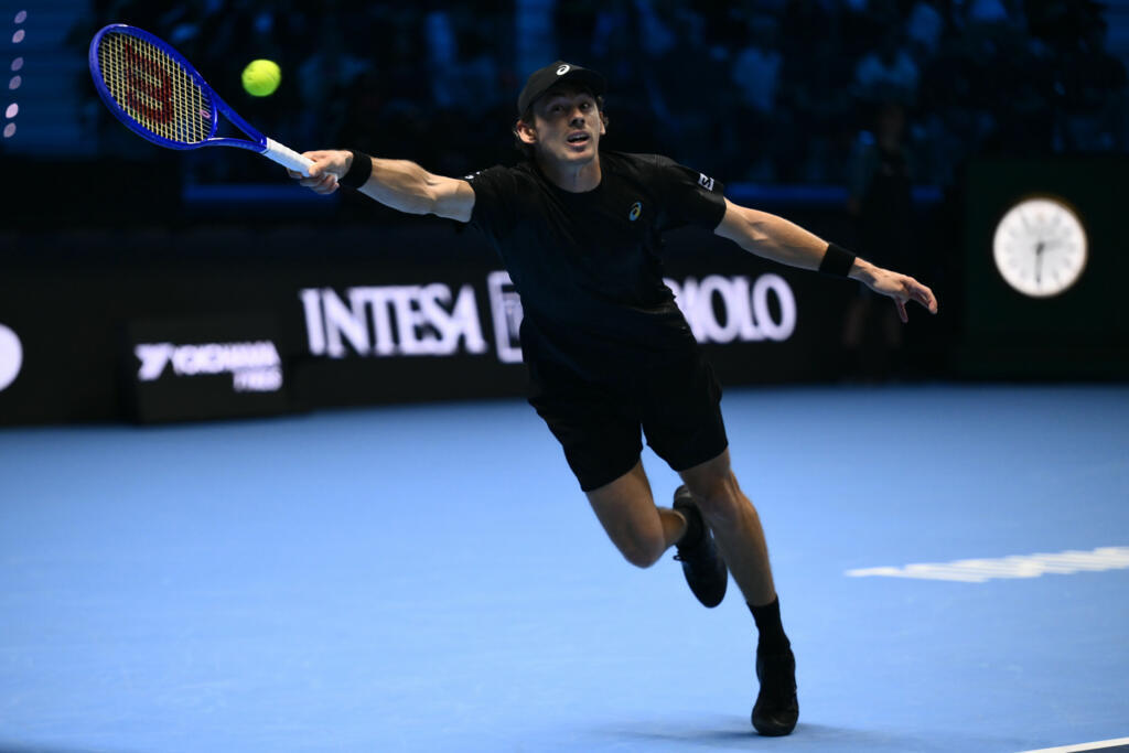 Alex de Minaur is through the semi-finals of the ATP Finals
