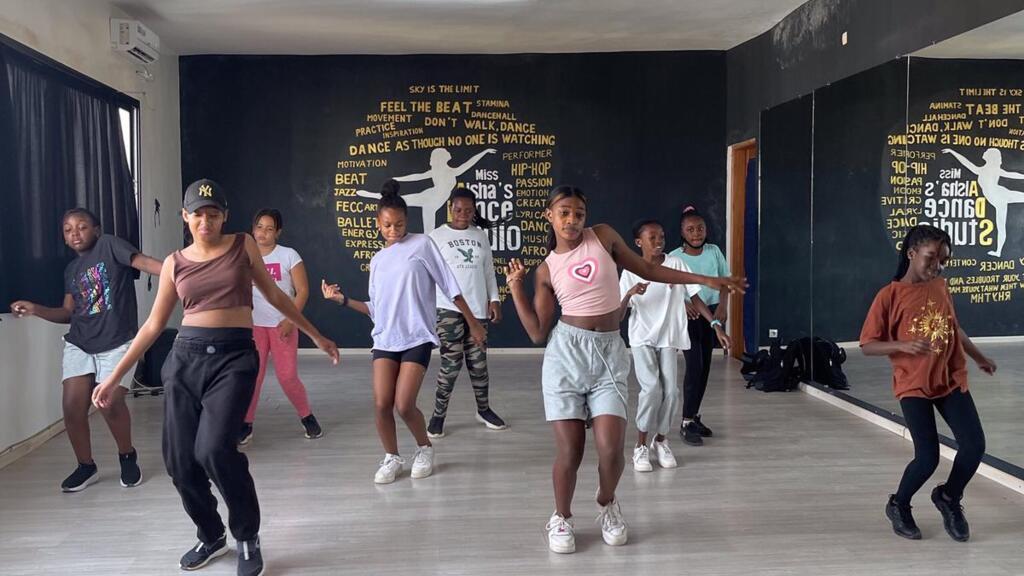 Cours de danse de Miss Aicha's dance studio, Dakar, Sénégal.