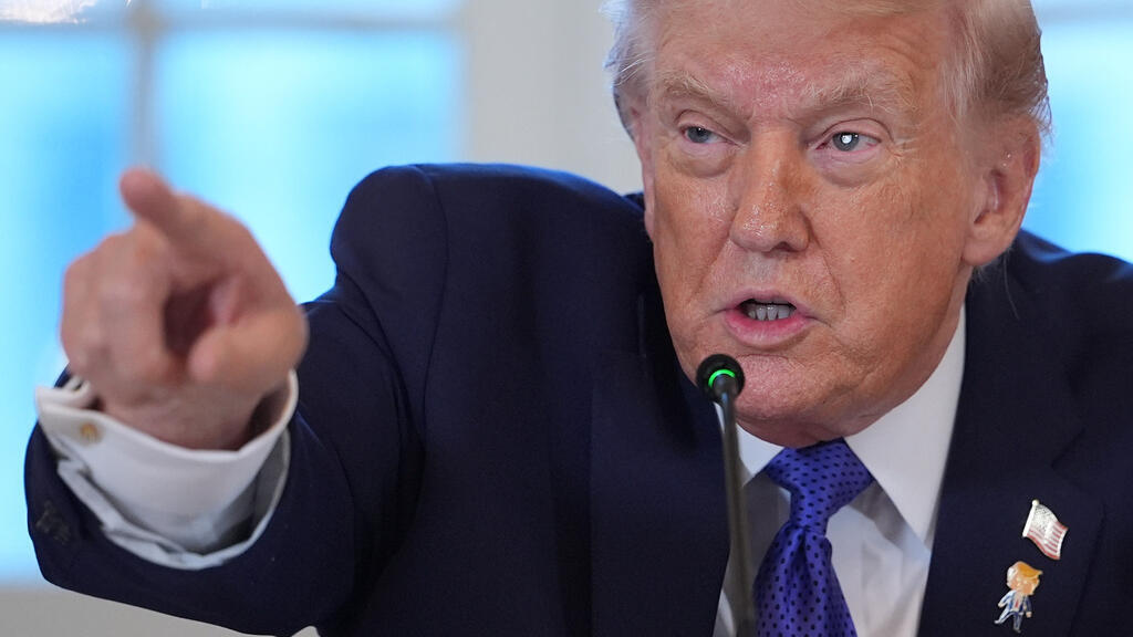 États-Unis: pourquoi la Cour suprême peut bouleverser la politique des droits de douane de Donald Trump