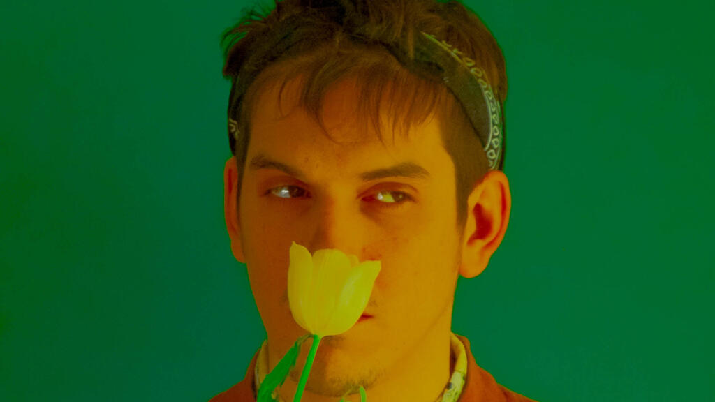 Capa do novo álbum do toaster Biga Ranx, "Sunset Cassette".