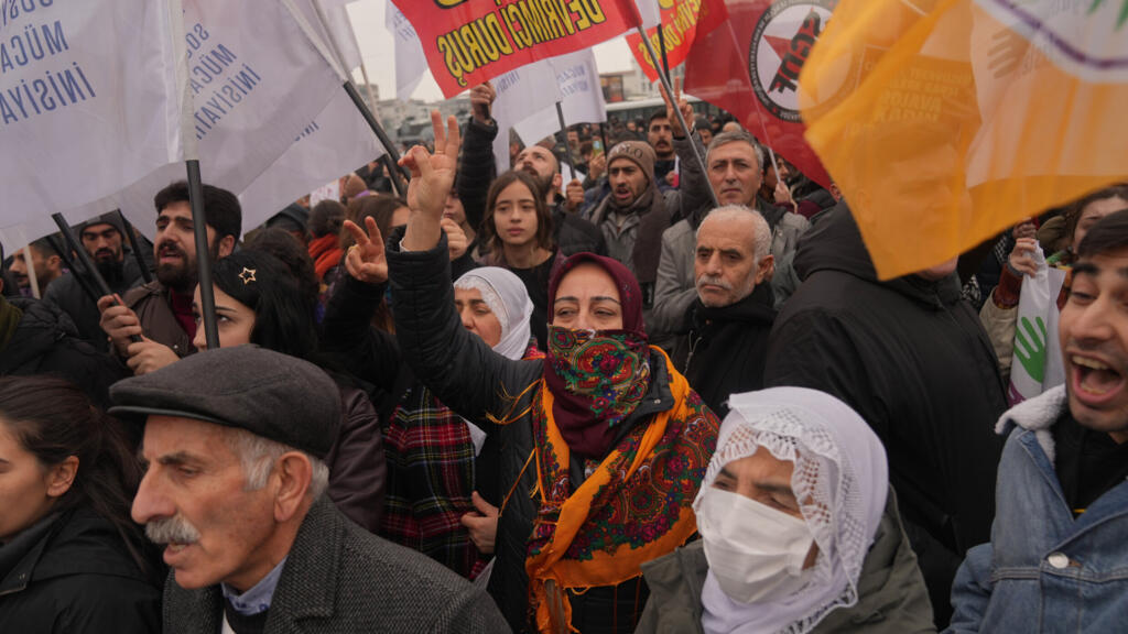 Turquie: l'opposition appelle le gouvernement à rouvrir la frontière avec Kobané
