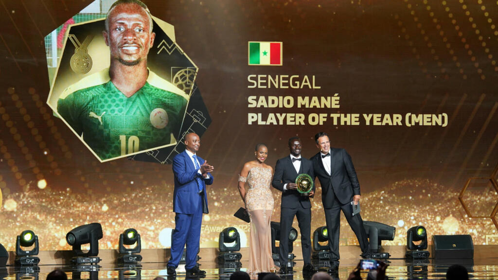 Le Sénégalais Sadio Mané, sacré Joueur africain de l'année lors de la cérémonie des CAF Awards, le 21 juillet 2022.