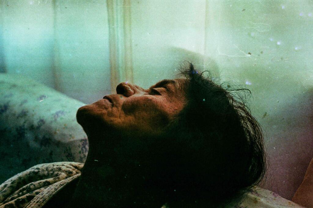 Imagem da série "Alumbre na Macaia", de Ian Cheibub.