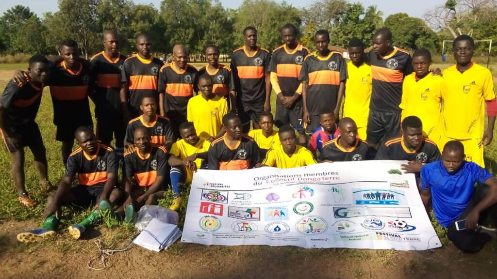 Une équipe du tournoi de football.