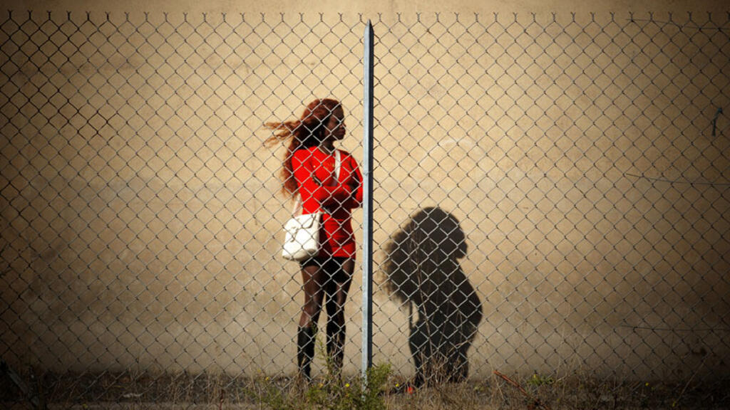 Au cœur des filières de prostitution nigérianes