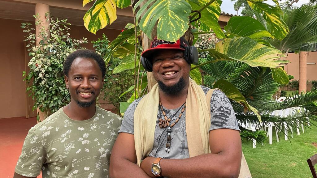 Hakim Bah et Bardol Migan au Centre Culturel de Rencontres international John Smith à Ouidah au Bénin.