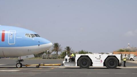 O governo de Cabo Verde nesta terça-feira, 20 de Fevereiro, o processo de privatização da CV Handling,