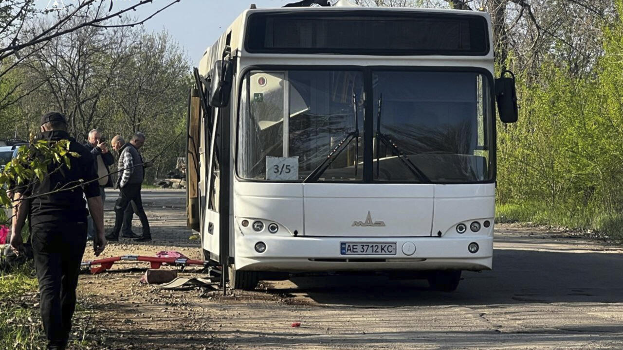 Ukraine: sur le front, la multiplication des attaques de drones complique l'évacuation des civils